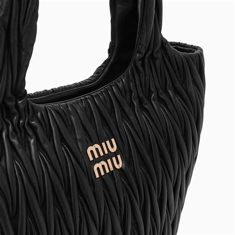 miu miu zippay|miu miou shopping bag.